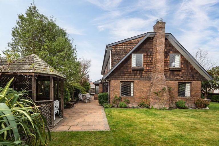 Photo of property in 24 Tomes Road, St Albans, Christchurch, 8052