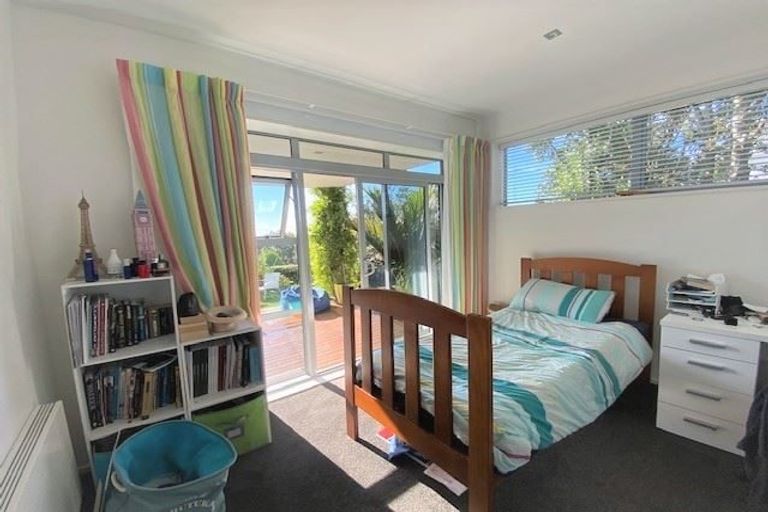Photo of property in 156 Major Hornbrook Road, Mount Pleasant, Christchurch, 8081