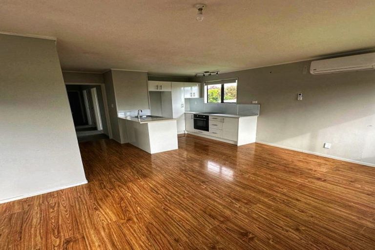 Photo of property in 2/5 Martha Lane, Weymouth, Auckland, 2103