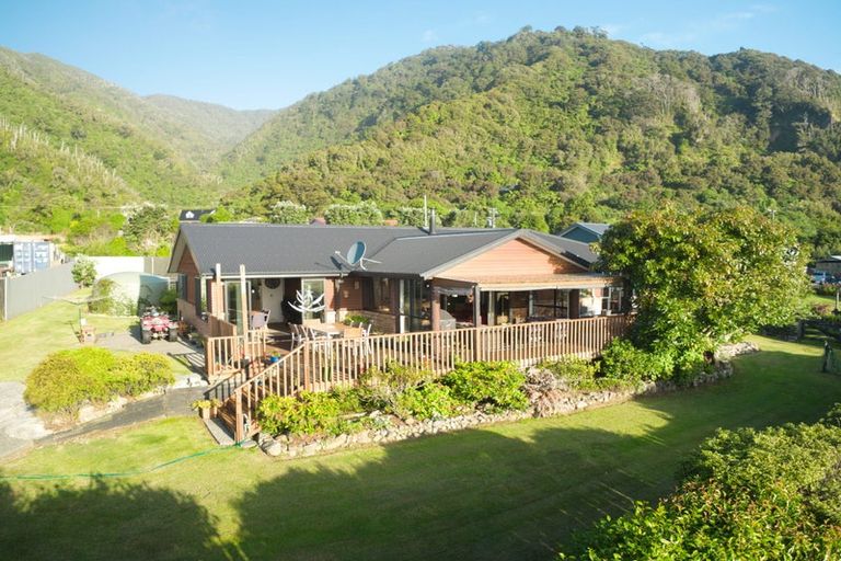 Photo of property in 12a Cargills Road, Barrytown, Runanga, 7873