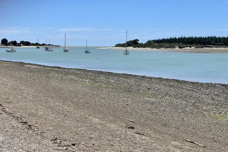 Photo of property in 43 Tahi Street, Mapua, 7005