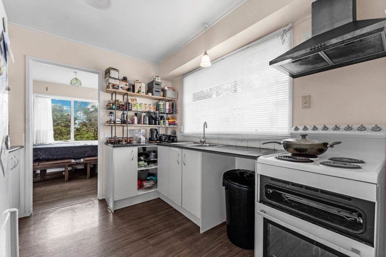 Photo of property in 20 Innismara Avenue, Wattle Downs, Auckland, 2103