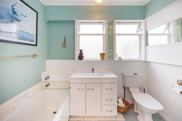 Photo of property in 9 Mersey Street, Rongotea, 4476