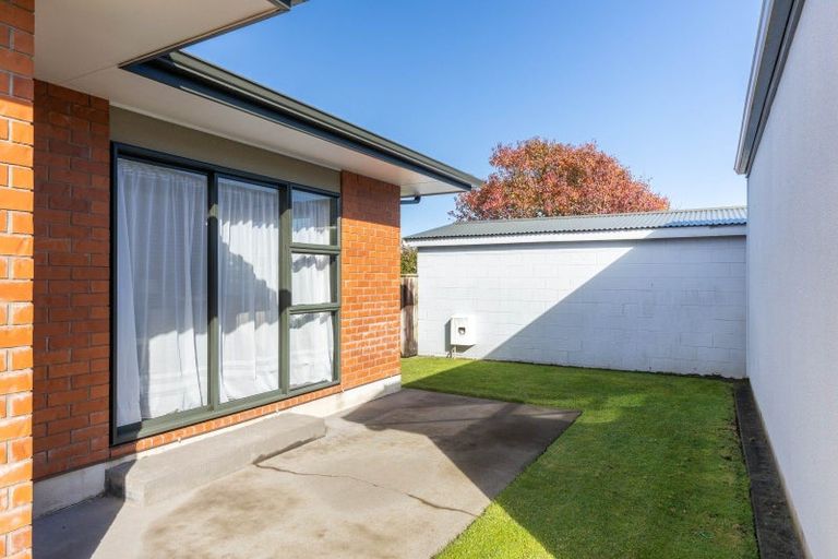 Photo of property in 34a Clemow Road, Fitzroy, New Plymouth, 4312