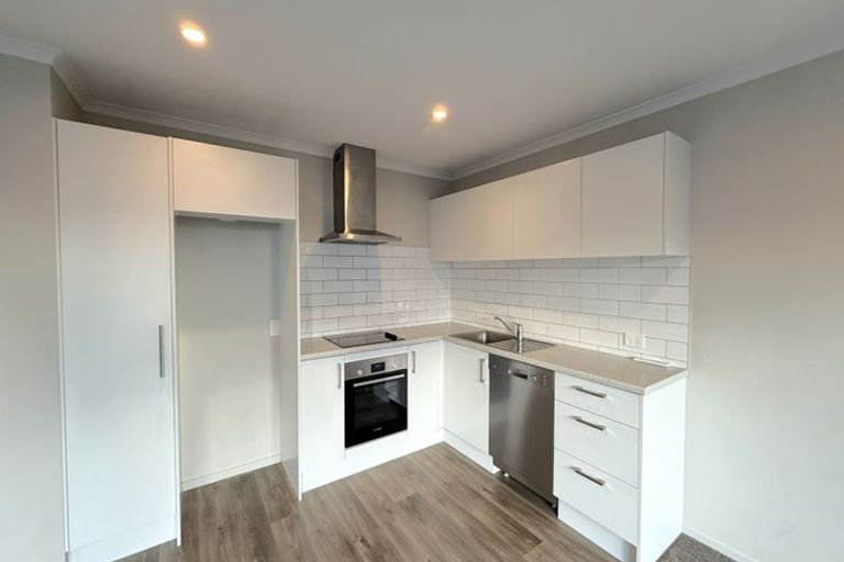 Photo of property in 48 Miromiro Street, Broomfield, Christchurch, 8042