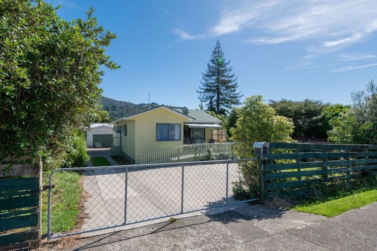 Photo of property in 6a Neil Road, Fairy Springs, Rotorua, 3015