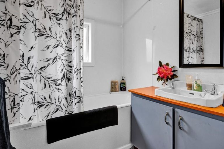 Photo of property in 67 Orlando Street, Stratford, 4332