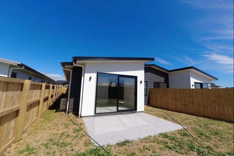 Photo of property in 9/17 North Ridge Drive, Rototuna North, Hamilton, 3281