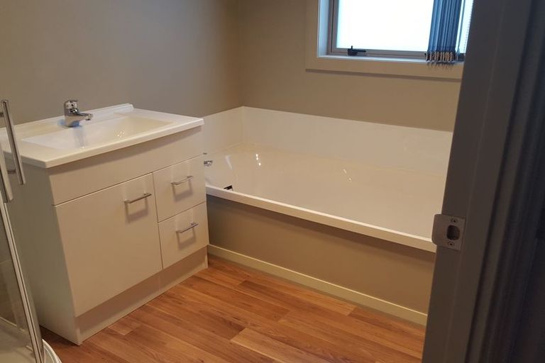 Photo of property in 3a Waikite Way, Welcome Bay, Tauranga, 3175