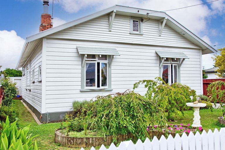 Photo of property in 86 Villa Street, Masterton, 5810