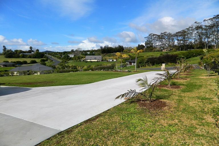 Photo of property in 14 Greenway Drive, Kerikeri, 0230