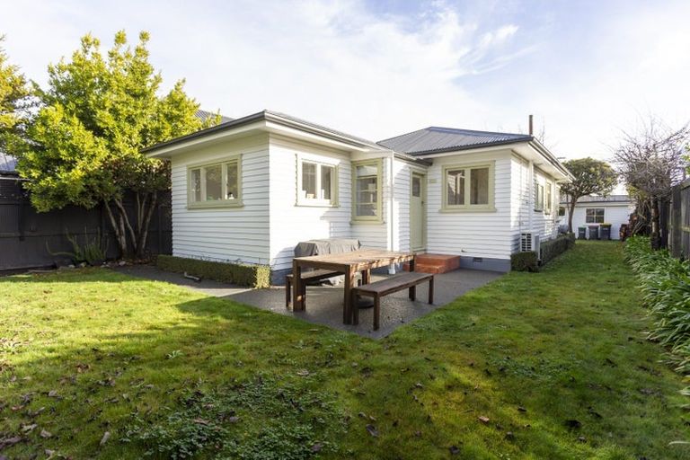 Photo of property in 52 Paparoa Street, Papanui, Christchurch, 8053