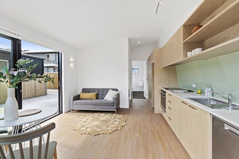 Photo of property in 46b Camperdown Road, Miramar, Wellington, 6022