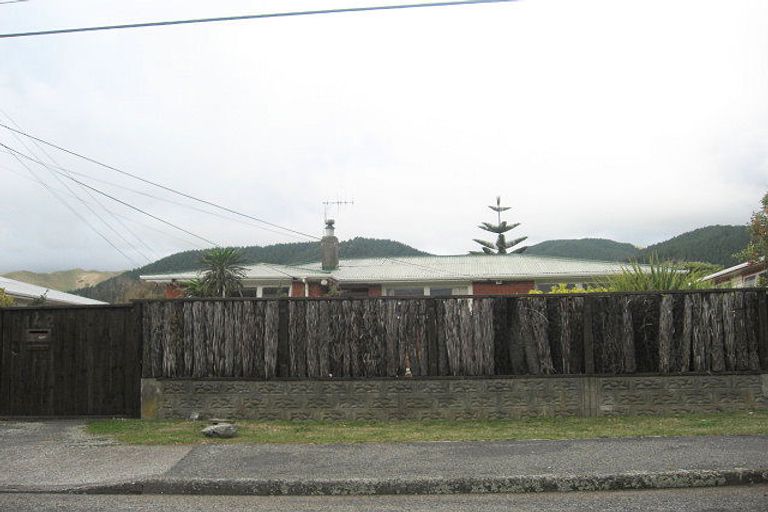 Photo of property in 142 Tilley Road, Paekakariki, 5034