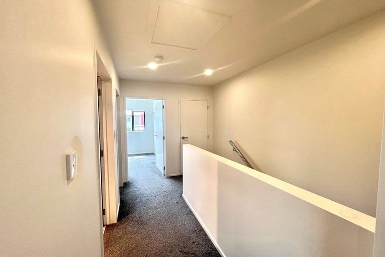 Photo of property in 19 Artistry Lane, Papakura, 2110