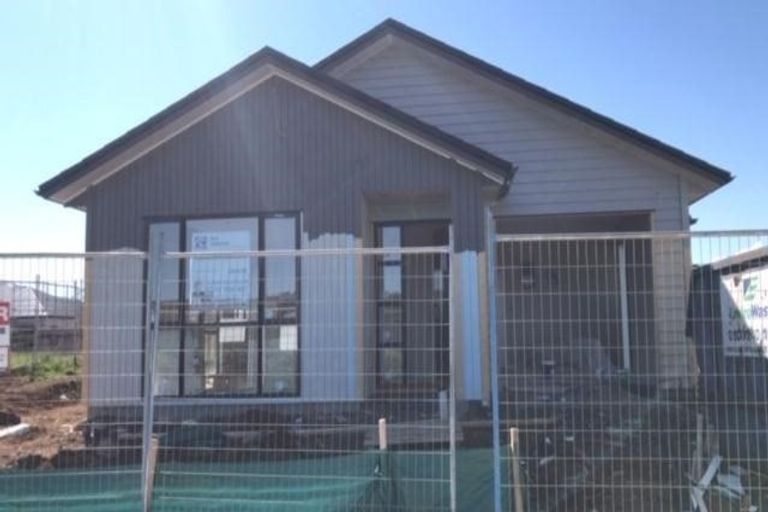 Photo of property in 305 Victoria Street West, Pukekohe, 2120