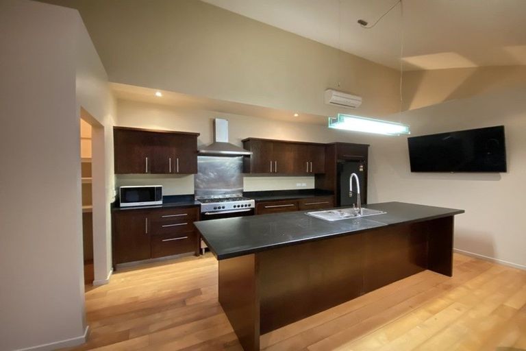 Photo of property in 42 Rere Road, Lake Hayes, Queenstown, 9304