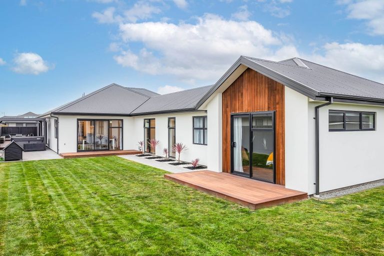 Photo of property in 3 Ladybridge Drive, Rolleston, 7615