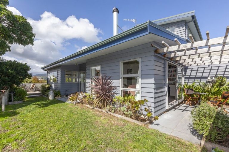 Photo of property in 5 Newry Road, Raumati Beach, Paraparaumu, 5032