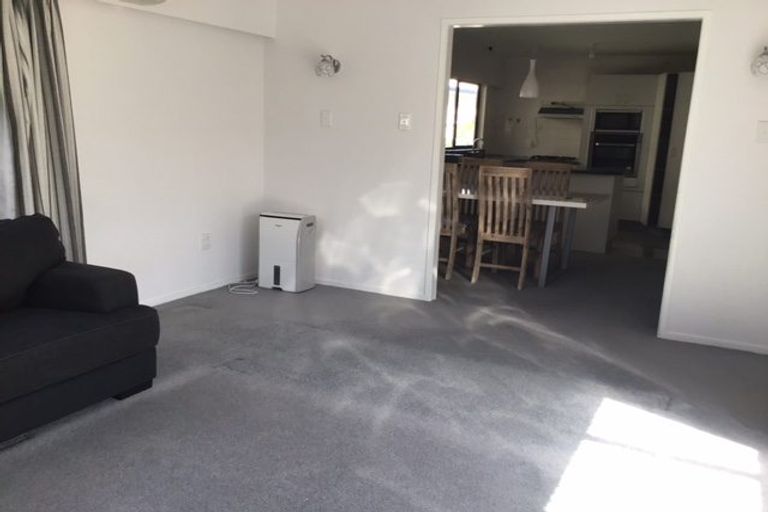 Photo of property in 2/5 Nelson Avenue, Northcote Point, Auckland, 0627