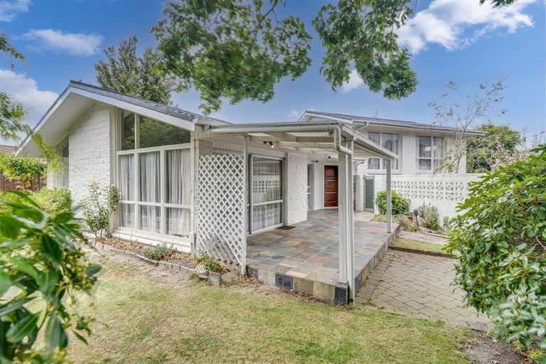 Photo of property in 335 Waimairi Road, Ilam, Christchurch, 8041
