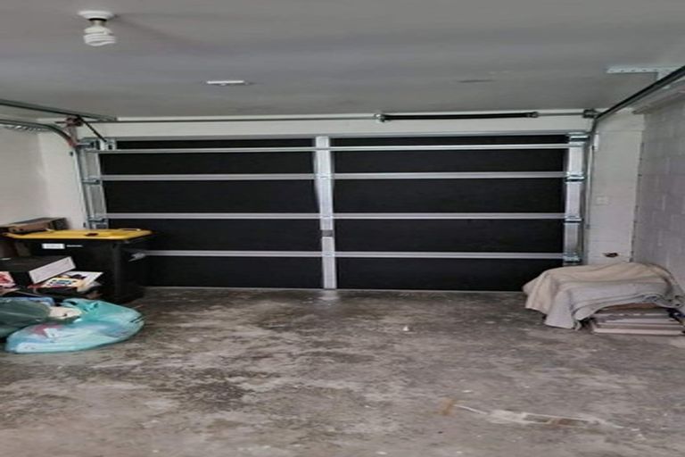 Photo of property in 6 Flinders Place, Johnsonville, Wellington, 6037