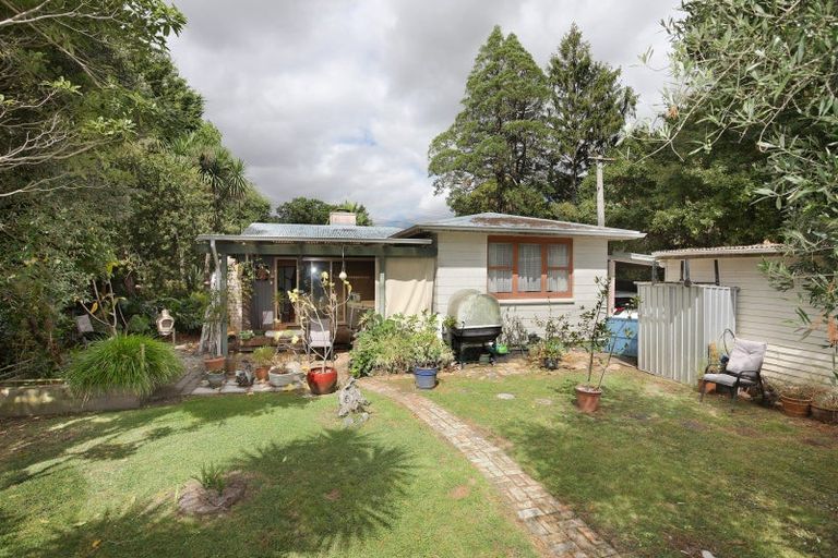 Photo of property in 40 Bond Street, Marton, 4710