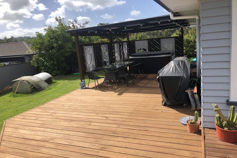 Photo of property in 2083a Paparoa Valley Road, Paparoa, 0571