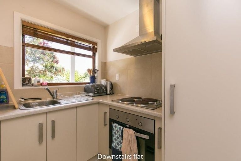 Photo of property in 35 Raroa Road, Kelburn, Wellington, 6012