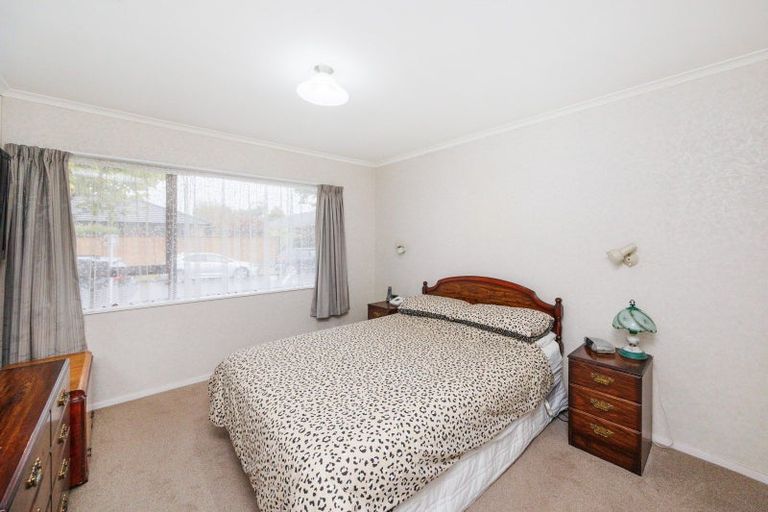 Photo of property in 1/11 Woodfield Avenue, Roslyn, Palmerston North, 4414