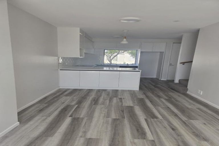 Photo of property in 36 Kirikiri Lane, East Tamaki, Auckland, 2013