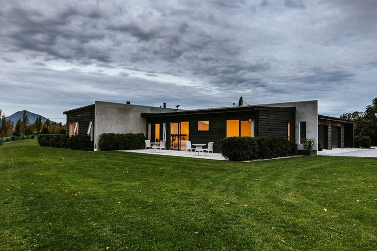 Photo of property in 26 River Quartz Terrace, Wanaka, 9382