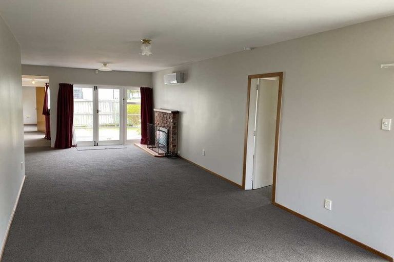 Photo of property in 2/43 Burwood Road, Burwood, Christchurch, 8083