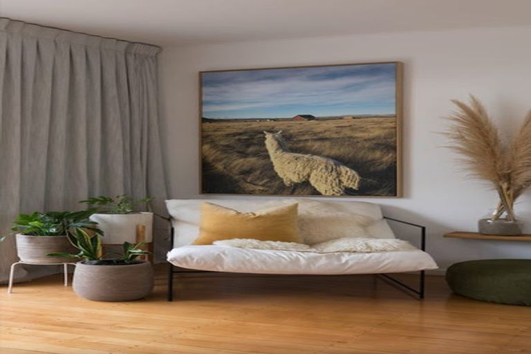 Photo of property in 42b Sherwood Avenue, Te Atatu South, Auckland, 0610