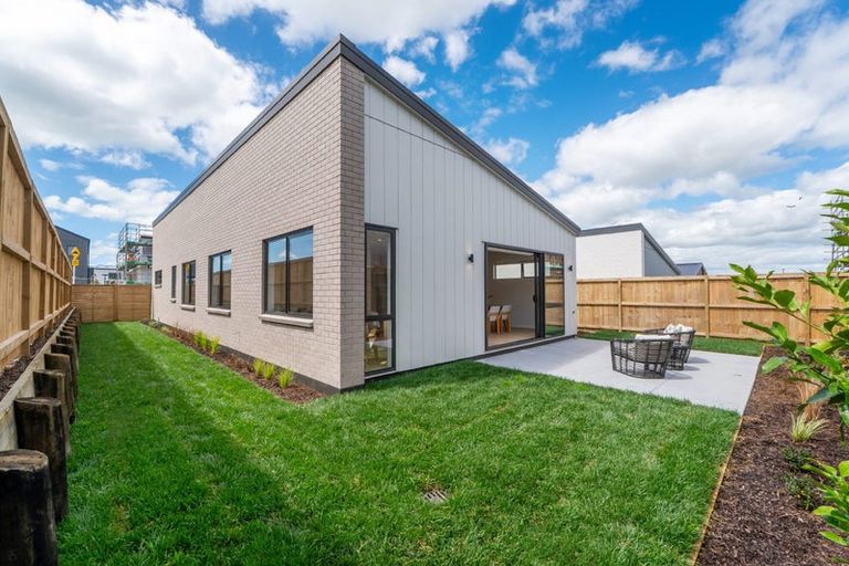 Photo of property in 3 Kakahi Road, Beachlands, 2018