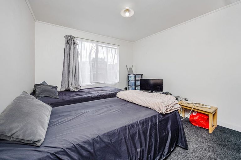 Photo of property in 1/22 Silver Creek Road, Weymouth, Auckland, 2103
