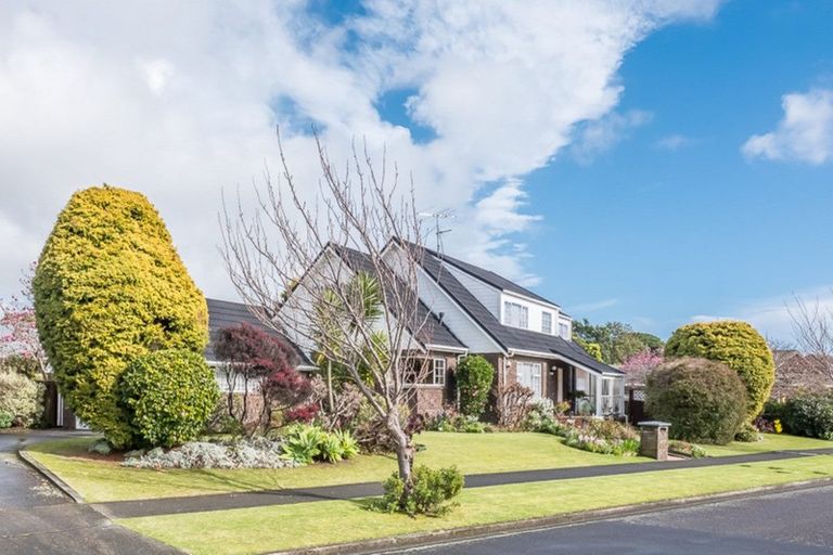 Photo of property in 2 Awanui Drive, Waikanae, 5036