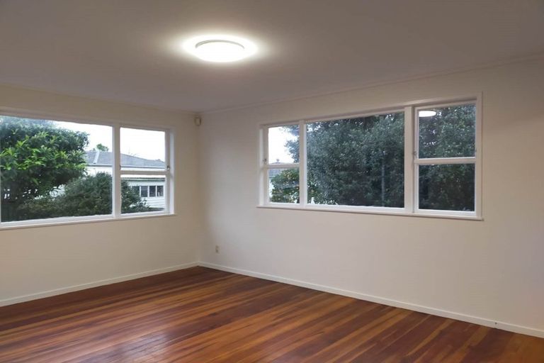Photo of property in 9 Rielly Place, Mount Wellington, Auckland, 1060