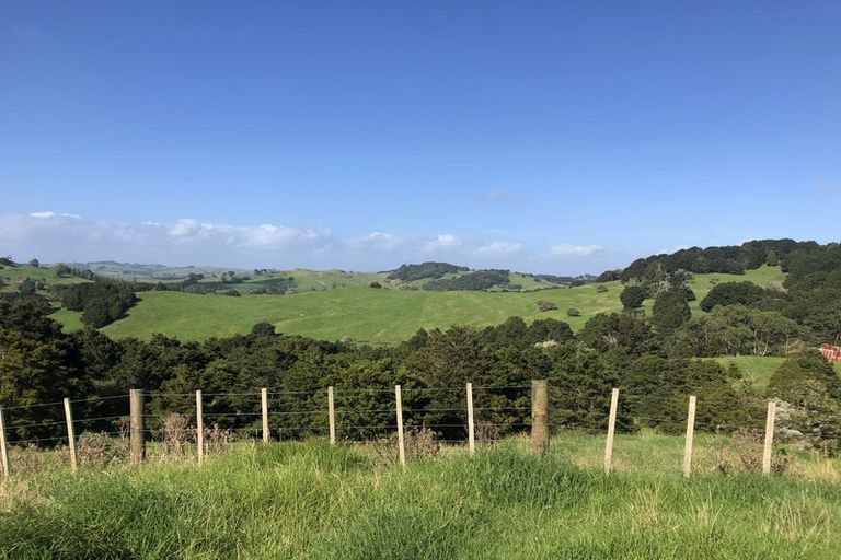 Photo of property in 504b Wairere Road, Maungaturoto, 0571