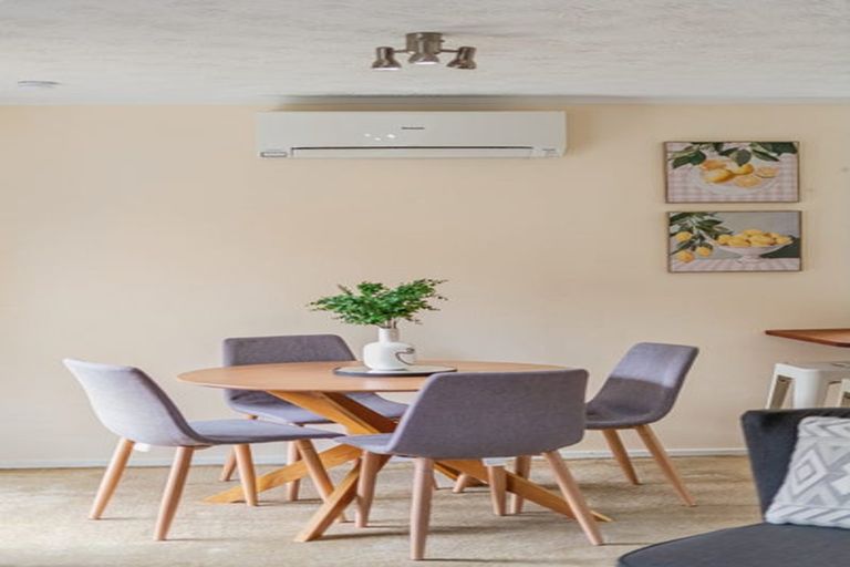 Photo of property in 2a Pokaka Street, Birchville, Upper Hutt, 5018