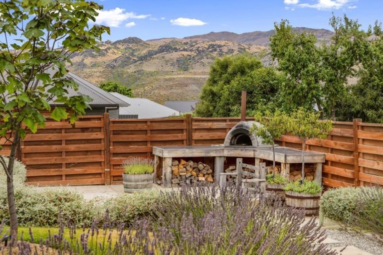 Photo of property in 44 Missy Crescent, Mount Pisa, Cromwell, 9383