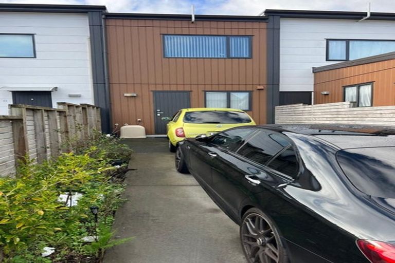 Photo of property in 21 Sun Orchid Avenue, Wiri, Auckland, 2104