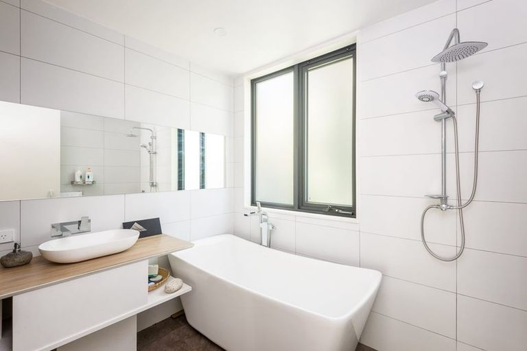 Photo of property in 3 Plumwood Lane, Cashmere, Christchurch, 8022