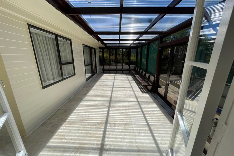 Photo of property in 202 Royal Road, Massey, Auckland, 0614