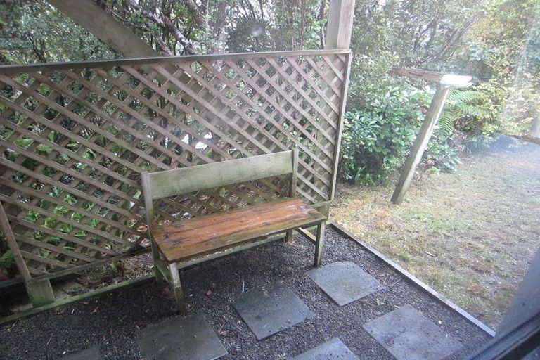 Photo of property in 3a Oldham Way, Crofton Downs, Wellington, 6035