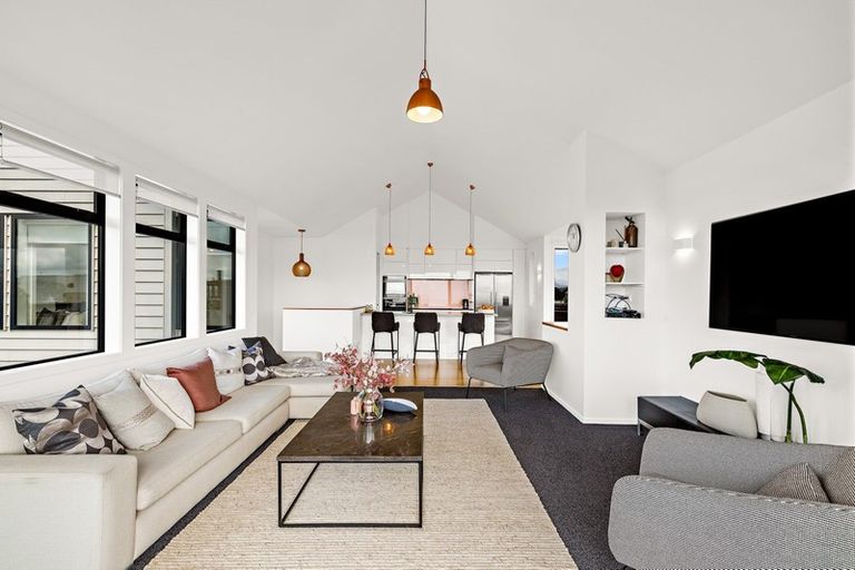 Photo of property in 22 Ida Way, Omaha, 0986