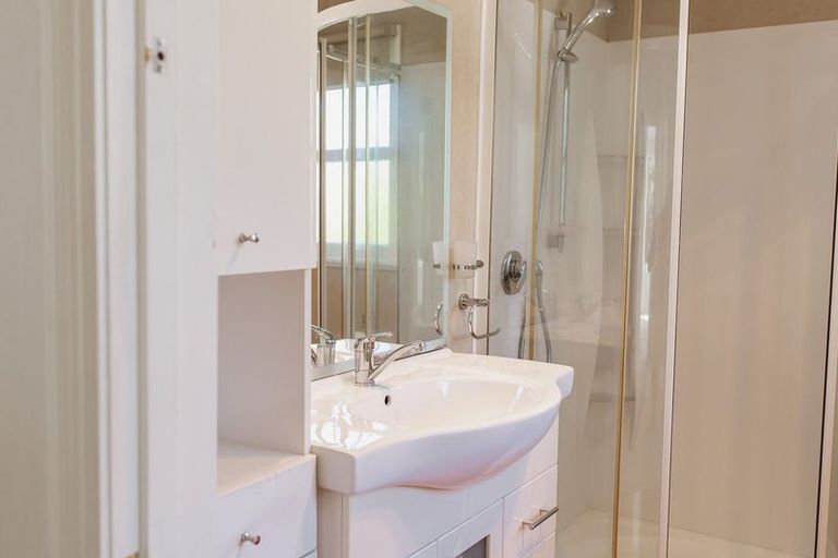 Photo of property in 2 Kohekohe Road, Waikanae, 5036