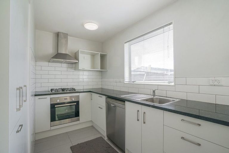 Photo of property in 16 Fay Close, Wiri, Auckland, 2104