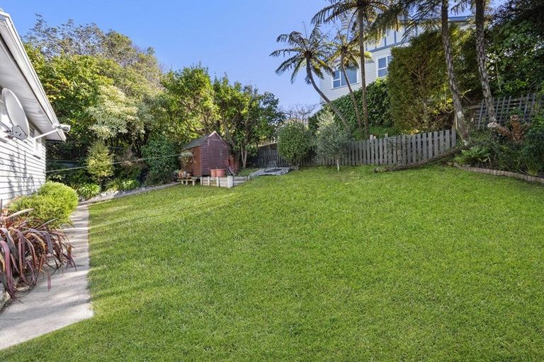 Photo of property in 93b Farnham Street, Mornington, Wellington, 6021