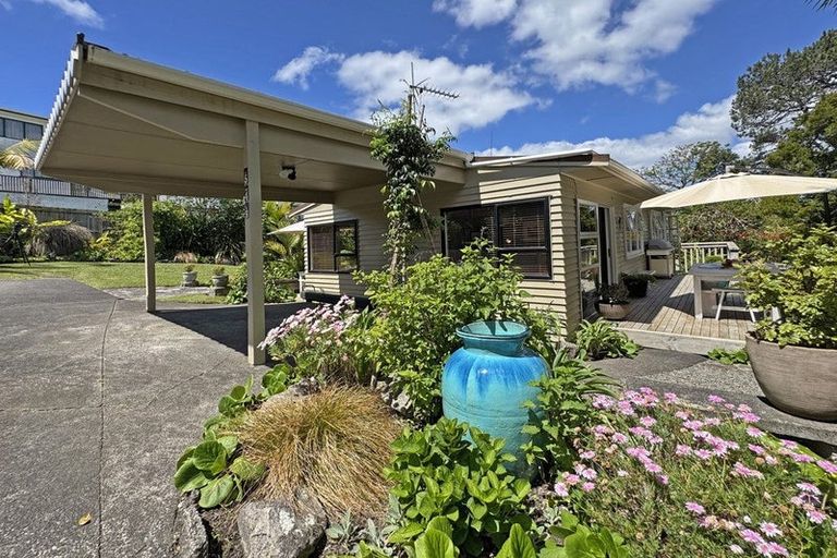 Photo of property in 2/54 Killarney Avenue, Torbay, Auckland, 0630